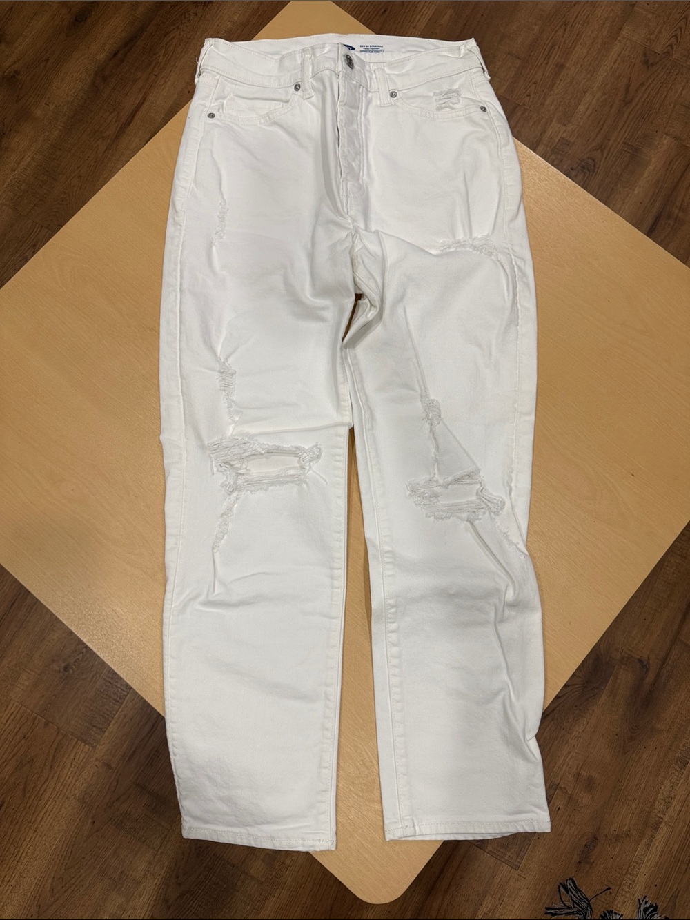 Old Navy White Distressed Sy-Hi Straight Extra High Rise Jeans